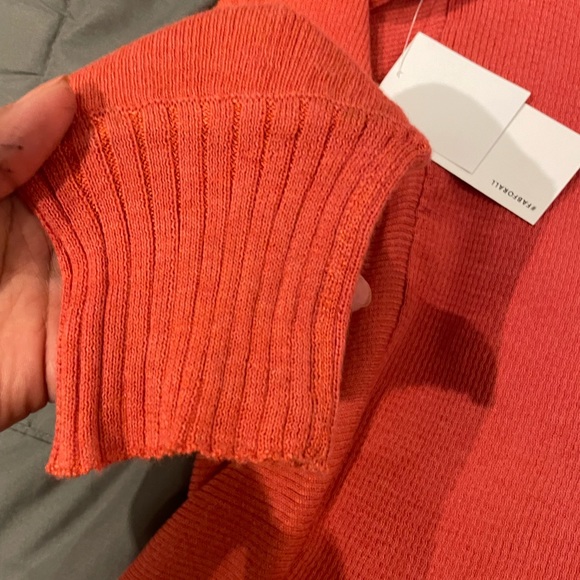 NWT JustFab Sienna Red Twist Front Deep V Sweater - Picture 10 of 12